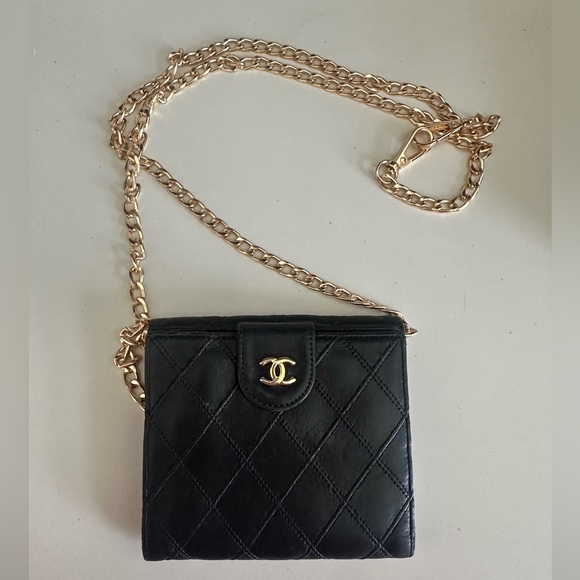 Authentic CHANEL Black Quilted Vintage Leather Wallet & Coin Purse on Chain - Picture 6 of 7